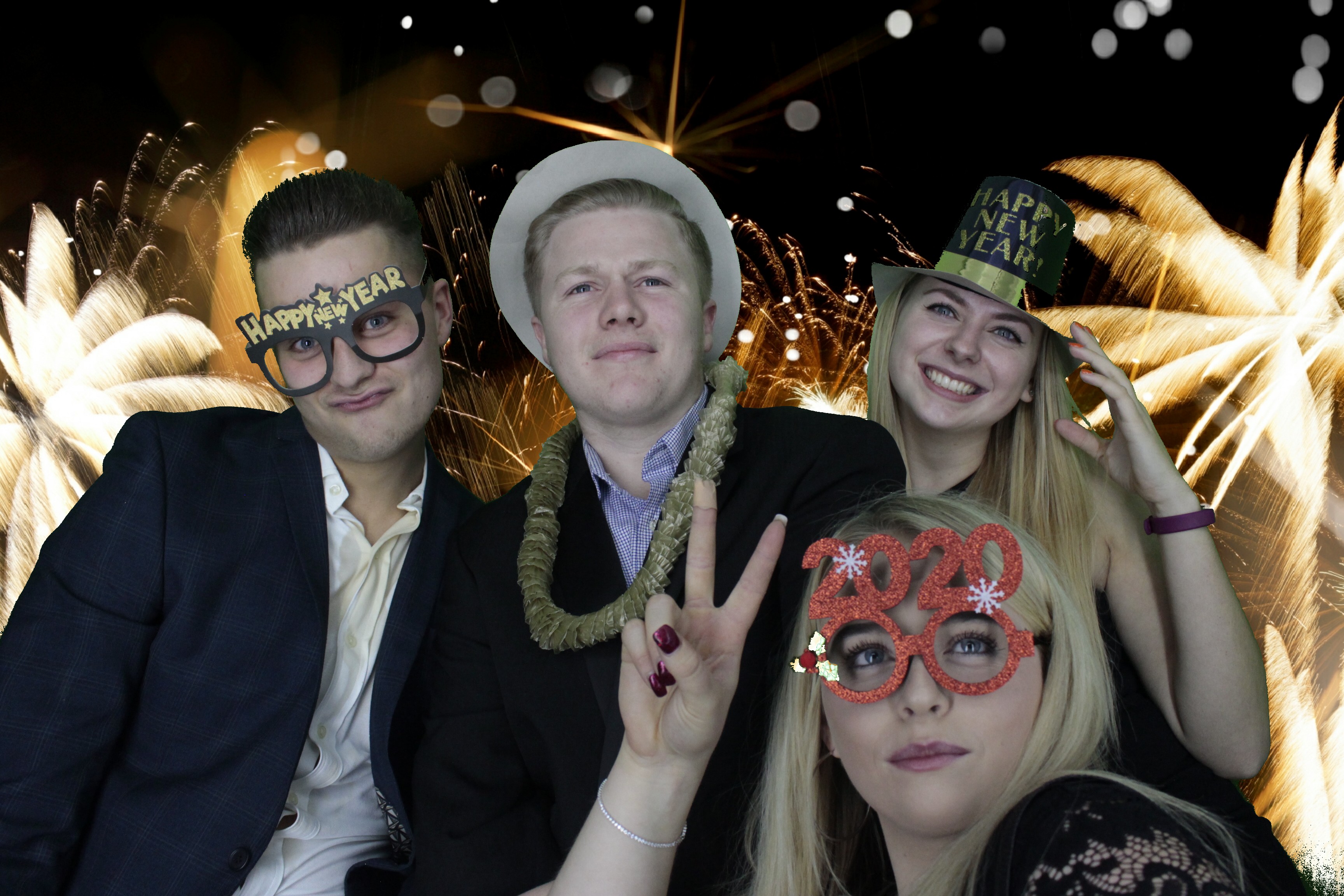 NYE Party | View more photos from the event at gallery.myphotoboothexperience.co.uk/u/MyPhotoBoothExperienceLtd/NYE-Party